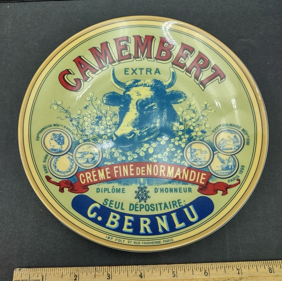 Camembert BIA Cordon Bleu 8 inch Cheese Plates set of 2, 2003/2004 - Picture 4 of 5